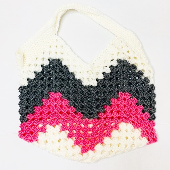 Tina Likes What Handbags - Handmade Crochet Yarn Bucket Bag